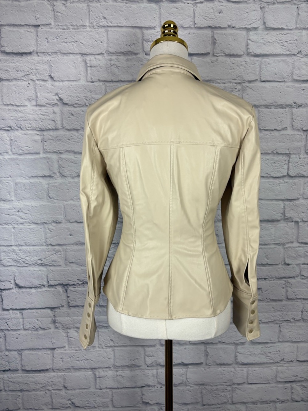 Zara Cream Long-Sleeve Button Shirt - Picture 5 of 9